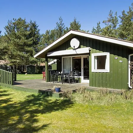 Casa vacanze Three-bedroom Holiday In *